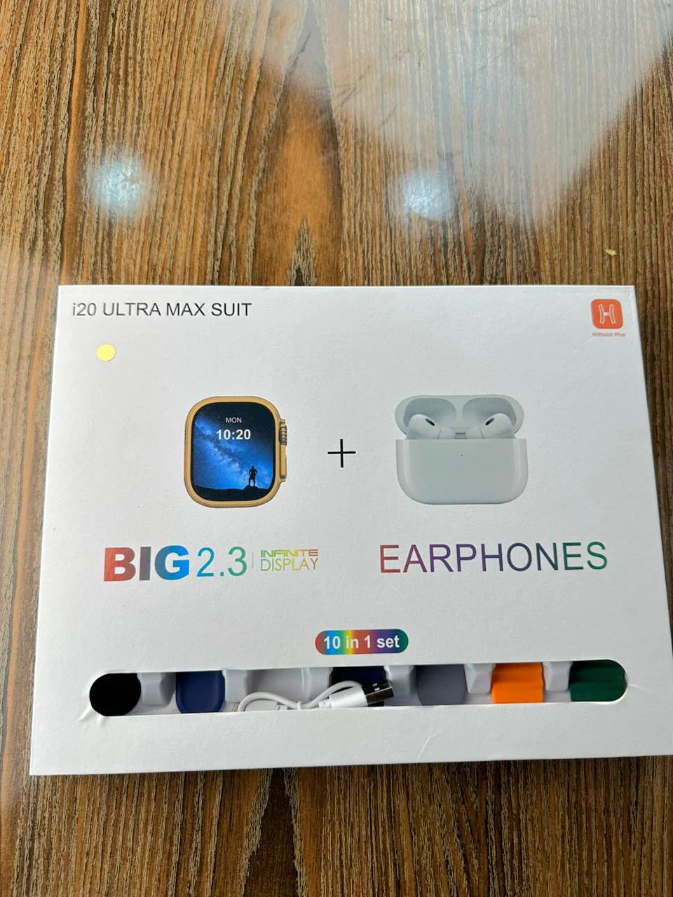 i20 Ultra Max Smart Watch With 7 Straps + FREE Earbuds